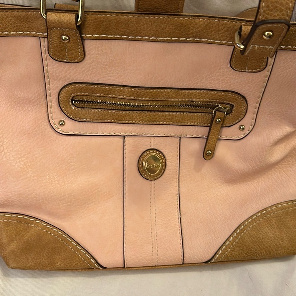 BOC Tote. Leather Pink & Tan. Tote has 5 inner pockets and 3 sections